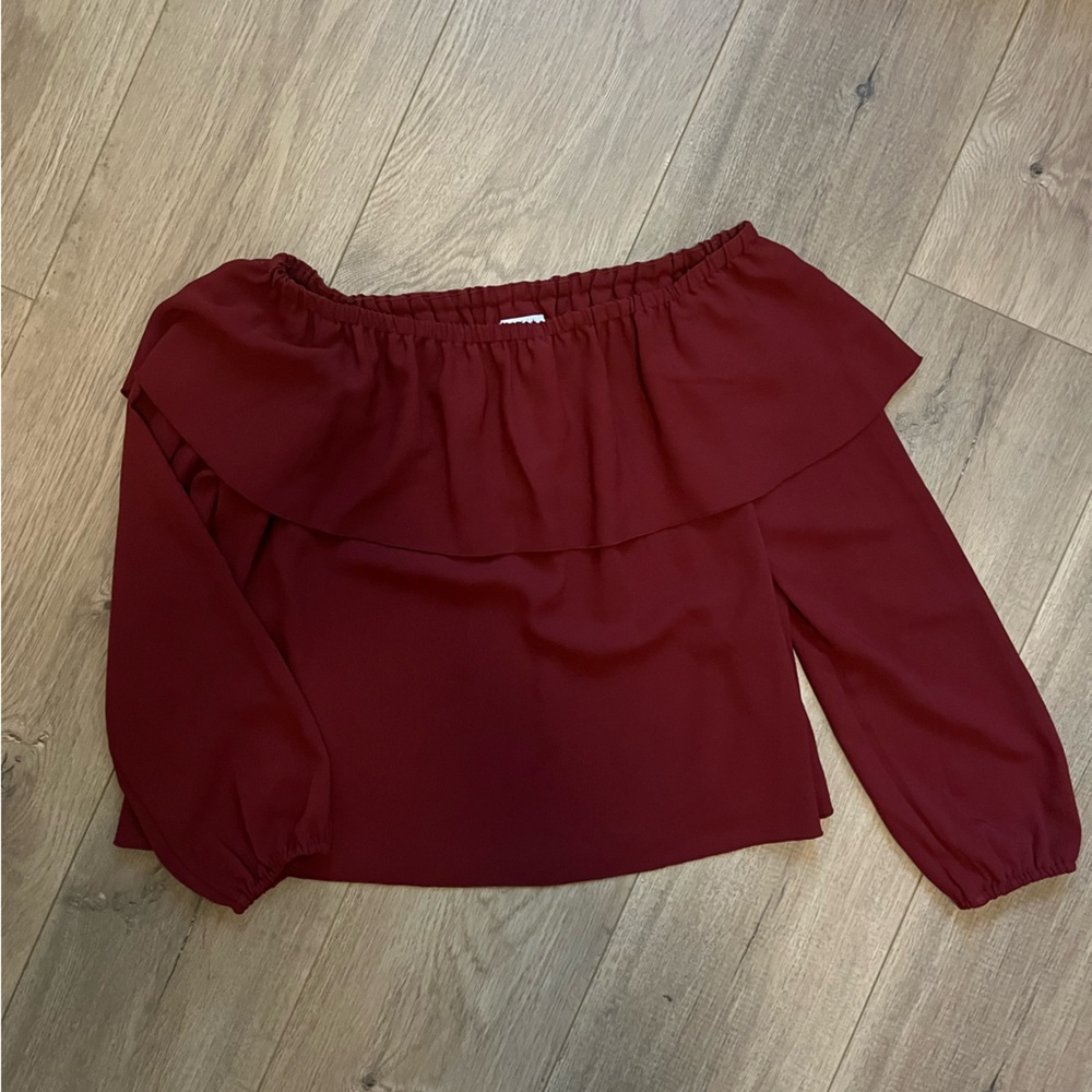 Wilfred Burgundy Off-Shoulder Top